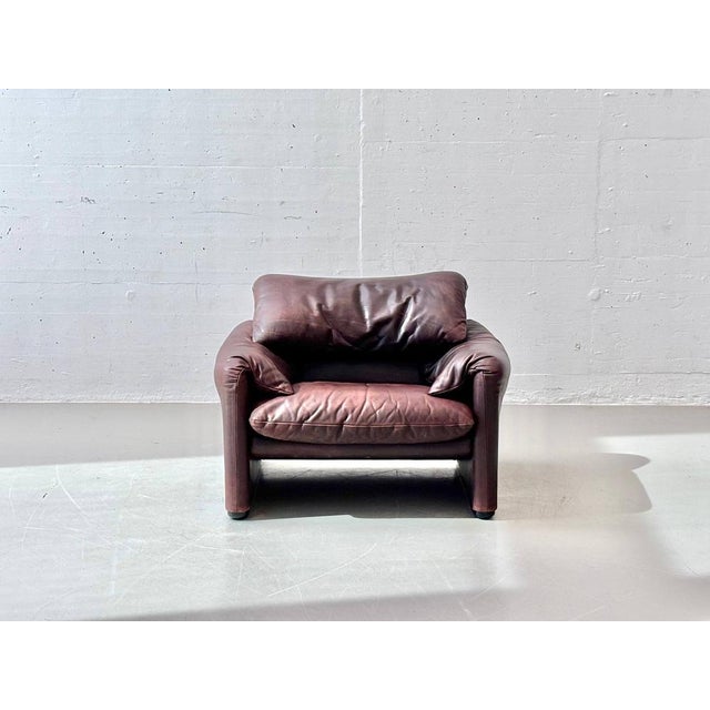 Set of Maralunga Armchair and Ottoman in Leather by Vico Magistretti for Cassina, Italy, 1970s For Sale - Image 6 of 18