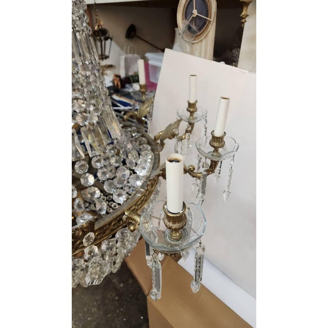 Early 19th Century Crystal and Bronze Chandelier For Sale - Image 4 of 10