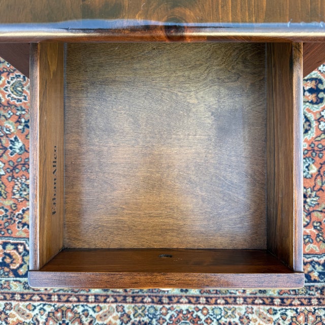 1980s Ethan Allen Old Tavern Antiqued Pine Rustic Traditional Drop Leaf Side Table With Drawer 12-8036 For Sale In Philadelphia - Image 6 of 16