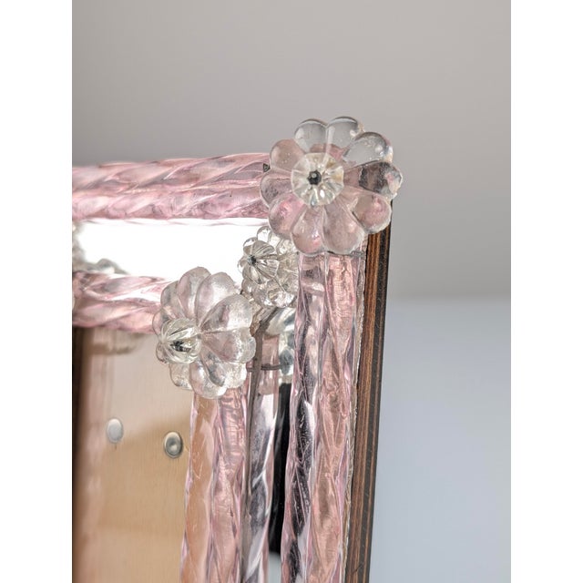 Italian Photo Frame in Pink Murano Glass and Mirror with Floral Rosettes, 1960s For Sale - Image 4 of 14