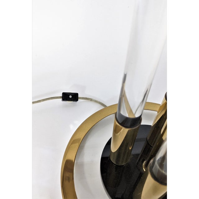 Clearlite by Bauer Lucite and Brass 4 Column Table Lamp Vintage For Sale - Image 9 of 13