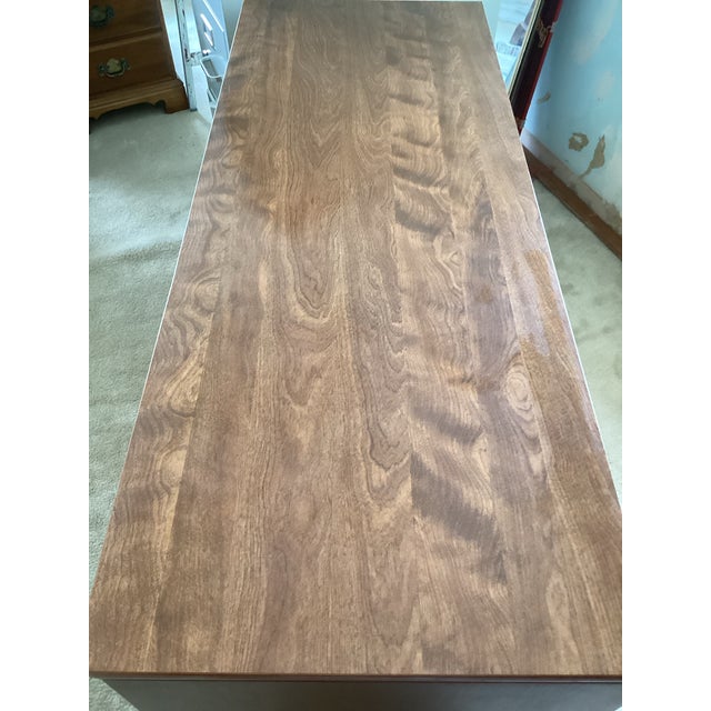 Family owned in a smoke-free, mold-free since purchase at Carafiol, an Ethan Allen furniture store in 1975. It was well...