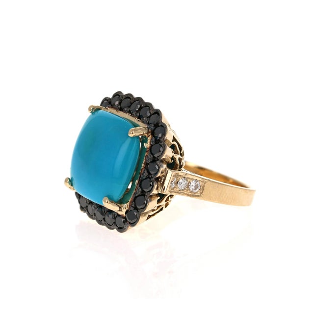 10.94 Carat Turquoise Black Diamond 14 Karat Yellow Gold Cocktail Ring For Sale - Image 4 of 6