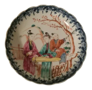 18th Century Chinese Export Porcelain Saucer Bowl