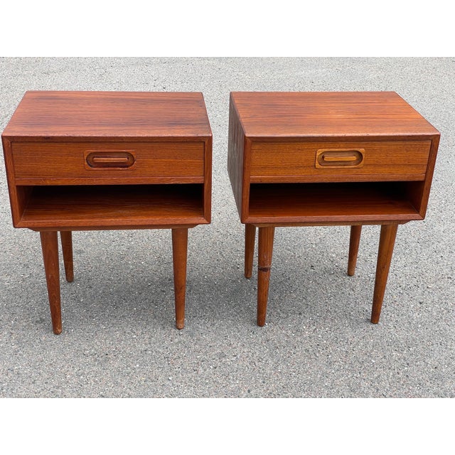 Teak Nightstands attributed to Johannes Andersen for Dyrlund, 1963, Set of 2 For Sale - Image 3 of 11