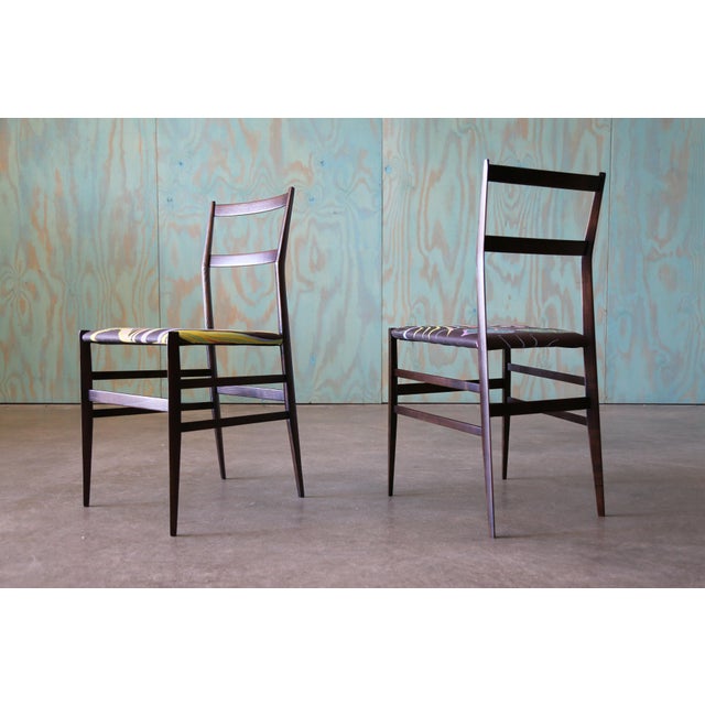 1950s Gio Ponti Super Leggera Chairs New Josef Frank Hawaii Fabric, Attributed For Sale - Image 6 of 16