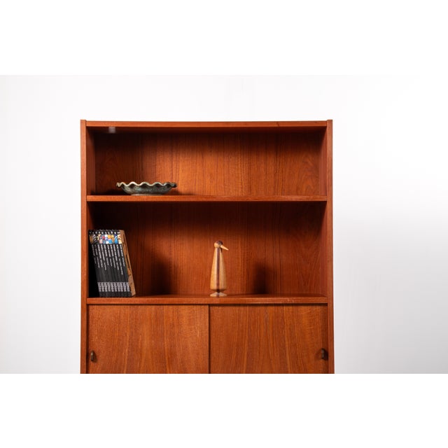 Mid-Century Danish Teak Bookcase with Sliding Doors from Sejling Skabe, 1960s For Sale - Image 11 of 16