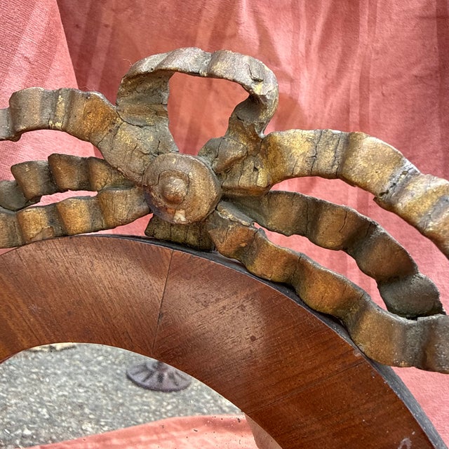 Biedermeier Swiveling Table Mirror with Carved Top, in Good conditions. Designed before 1890
