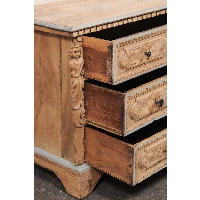 Beautiful 18th C. Cassettiera W/ Putti For Sale In Atlanta - Image 6 of 12