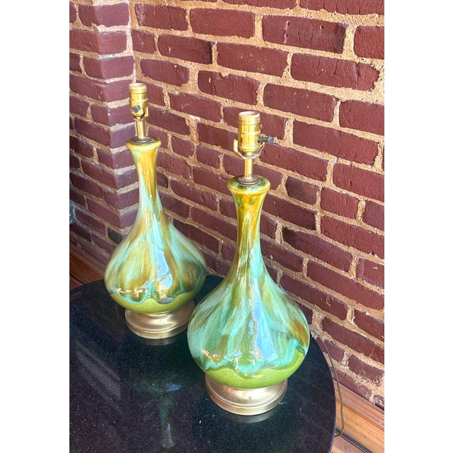 1960s Pair of Mid Century Drip Glaze Pottery Lamps For Sale - Image 5 of 10