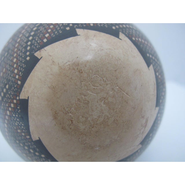 Brown Mata Ortiz Jesus Olivas Mexico Cuadrillos Geometric Pottery Wedding Vase For Sale - Image 8 of 8