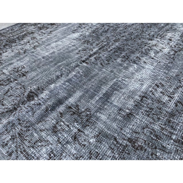 Dark Gray 1960s Turkish Anatolian Oushak Rug For Sale - Image 8 of 10