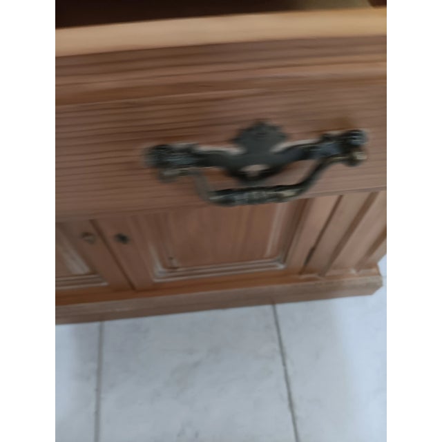 Vintage Wood American Traditional Sideboard Buffet Credenza 3 Drawer & 3 Doors For Sale - Image 10 of 11