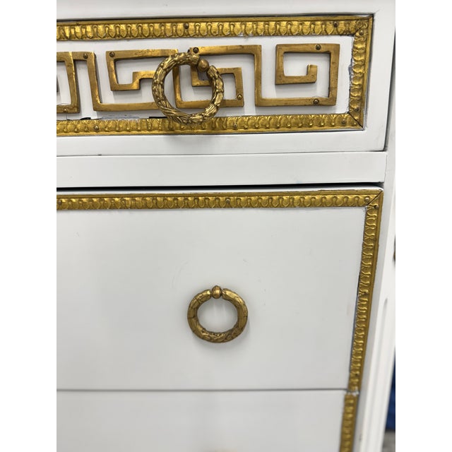 French Mid 20th Century White Wood French Louis XVI Jansen Style Chest Commode With Marble Top For Sale - Image 3 of 17