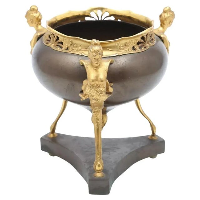 Belle Epoque Centrepiece in Bronze, Early 20th Century For Sale - Image 5 of 5
