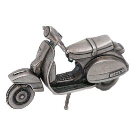 Silver Wasp in Perfect Shape For Sale