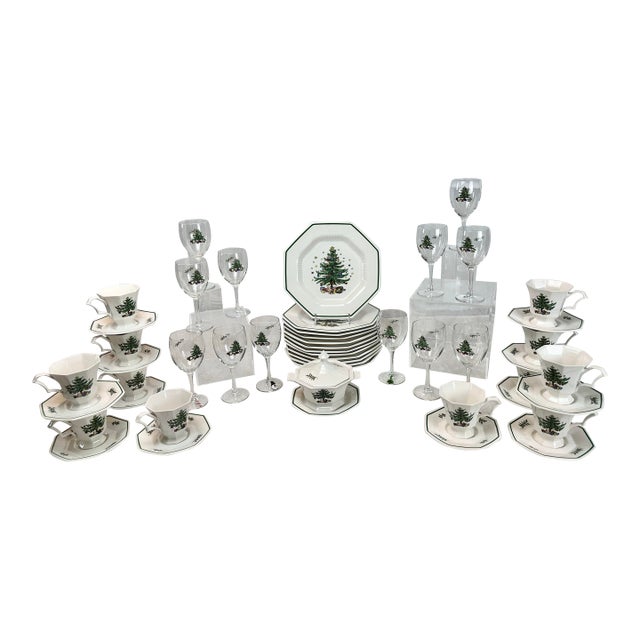 Vintage Nikko Christmastime 50-Piece Dinnerware & Stemware Set - Service for 12 For Sale