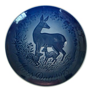1975 Vintage Bing and Grondahl Porcelain Mother's Day Deer With Kids Plate For Sale