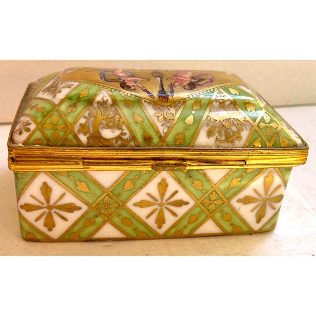 19th C. French Parisian Putties Porcelain Box For Sale In San Francisco - Image 6 of 9