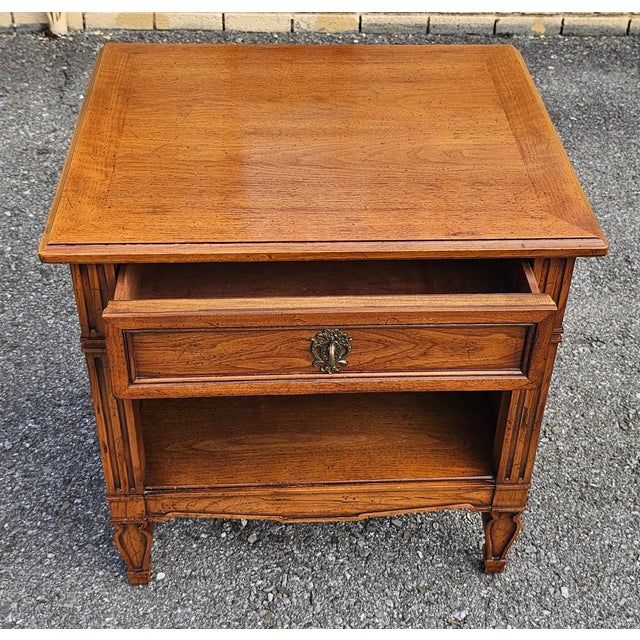 Henredon Pair of Mid-Century Henredon Folio One Walnut Single Drawer Tiered Side Tables For Sale - Image 4 of 12