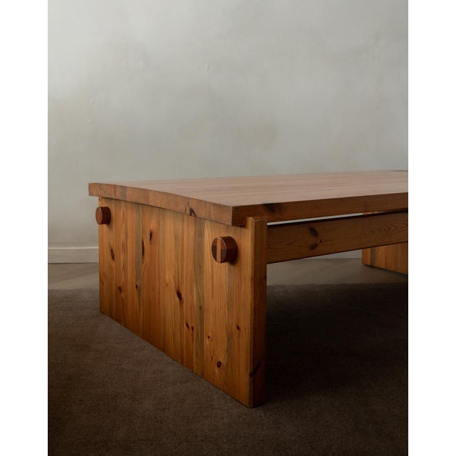1970s Vintage Swedish Brutalist Dymling Coffee Table in Pine by Yngve Ekström for Swedese, 1970s For Sale - Image 5 of 18