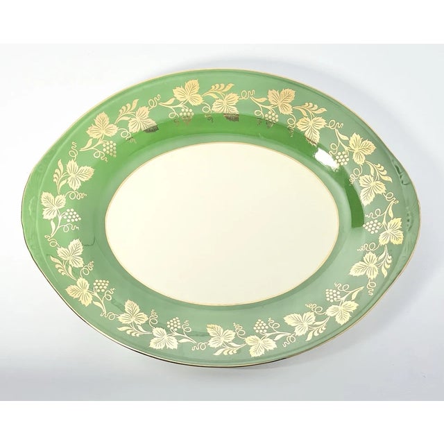 1950s Homer Laughlin Green Gold Grapevine Leaf 5-Piece Serving Hostess Set Good vintage condition. No chips, cracks, or...