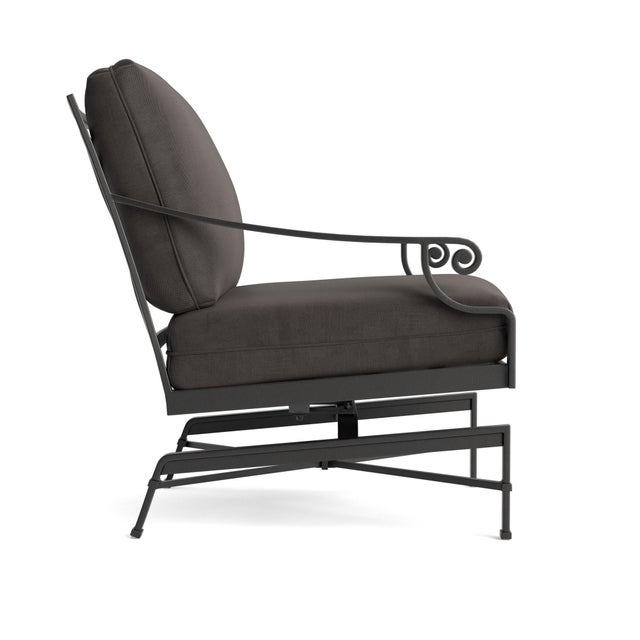 Contemporary Brown Jordan Venetian Motion Lounge Chair, Textured Pewter frame with Fusion Charcoal fabric For Sale - Image 3 of 11