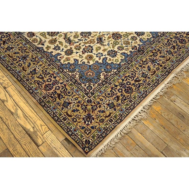 1940s 1950s Fine Traditional Beige Field Floral Vintage Isfahan Wool Silk Carpet Rug For Sale - Image 5 of 10