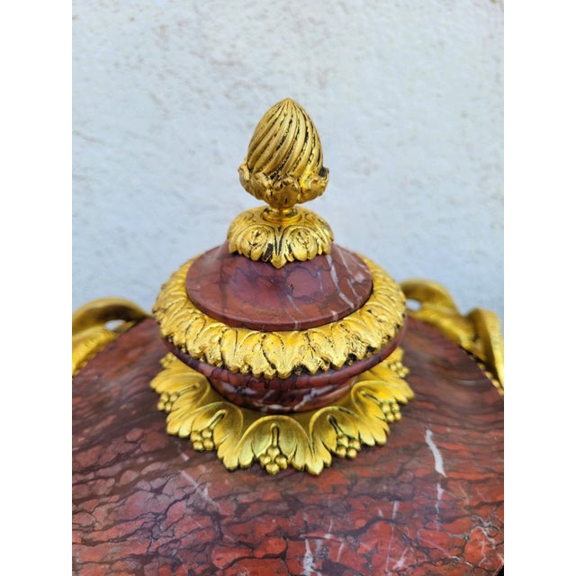 Gold 19th Century Cassolettes in Red Marble and Bronze, Set of 2 For Sale - Image 8 of 18