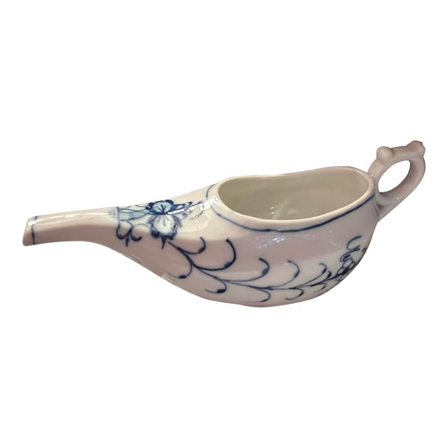 1930s Vintage Porcelain Blue Onion Pattern Creamer For Sale