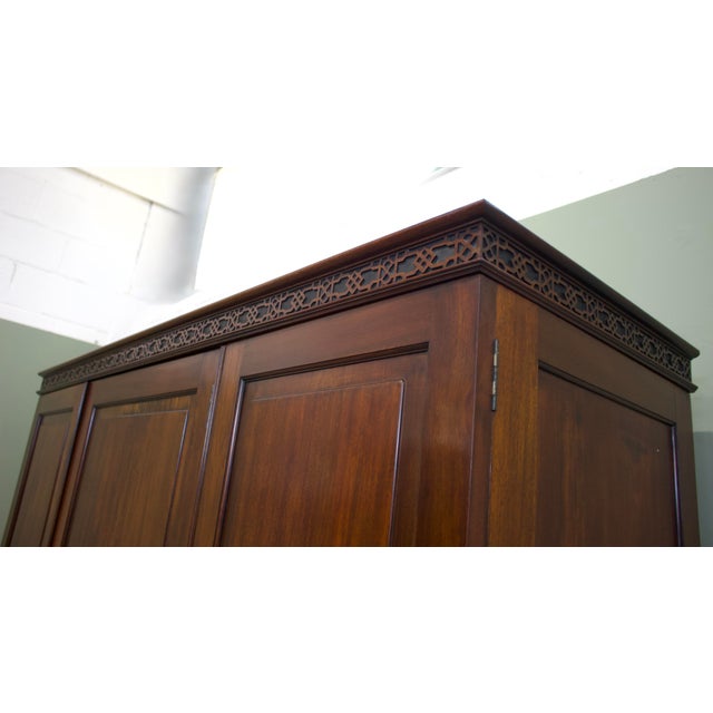 Georgian Revival Wardrobe from Maple and Co, 1920s For Sale - Image 6 of 14