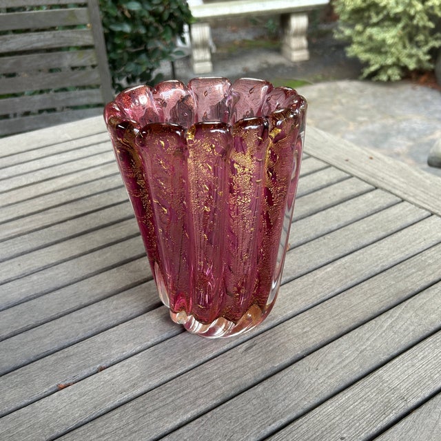 Murano Plum Lotus Vase With Gold Leaf Flecks and Bubbles For Sale In Sacramento - Image 6 of 13