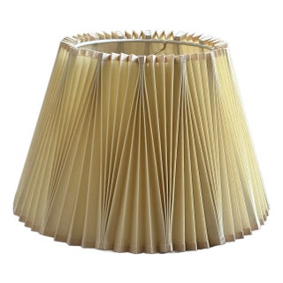 Mid-20th Century Stiffel Inverted Knife Pleat Lamp Shade For Sale