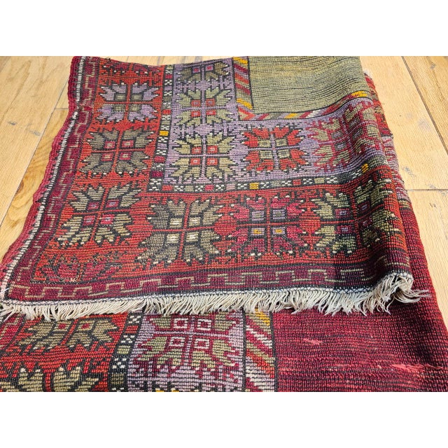 Vintage Turkish Anatolian Prayer Rug, Handwoven Wool, Early 1900s, 4' x 6' For Sale In Chicago - Image 6 of 10