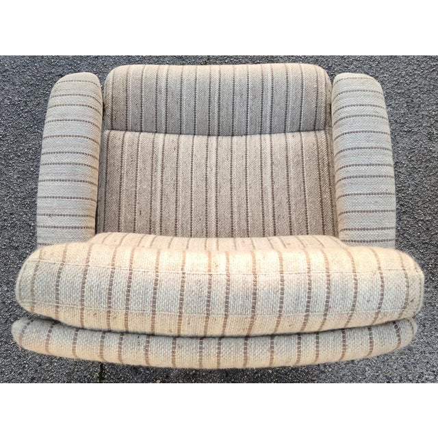 Set of Mid-Century Swivel Armchair and Ottoman in Tweed and Wood, 1970 For Sale - Image 6 of 14