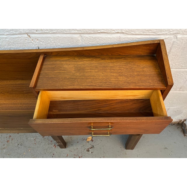 Mid 20th Century Attributed Young Manufacturing Mid-Century Walnut King Headboard For Sale - Image 12 of 14