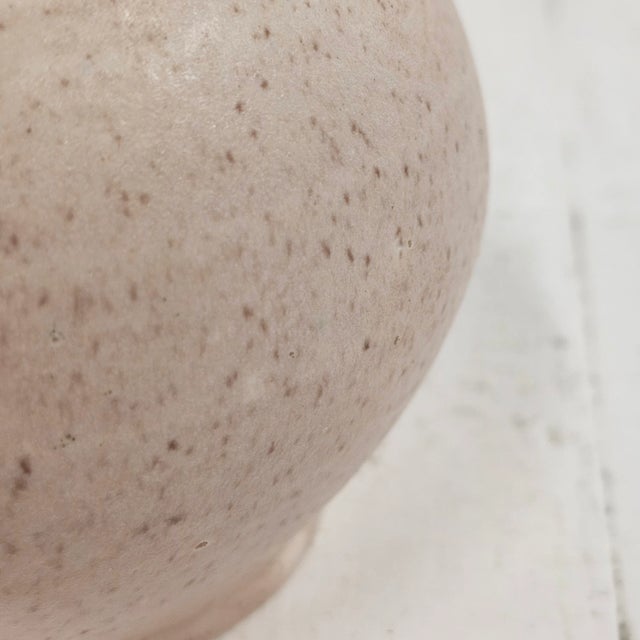 Japanese Mid-Century Studio Art Pottery Pink Speckled Bowl Vase, Signed Aoki For Sale - Image 3 of 4