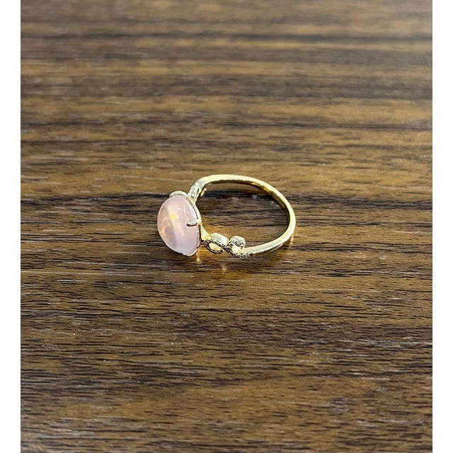 Round Circle Cabochon Pink Rose Quartz 14k Diamond Statement Unique Ring, Size 6.75 For Sale - Image 4 of 14