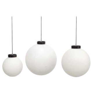 White Pending in Plastic Lamps attributed to Miguel Mila for Tramo, 1970s, Set of 3 For Sale
