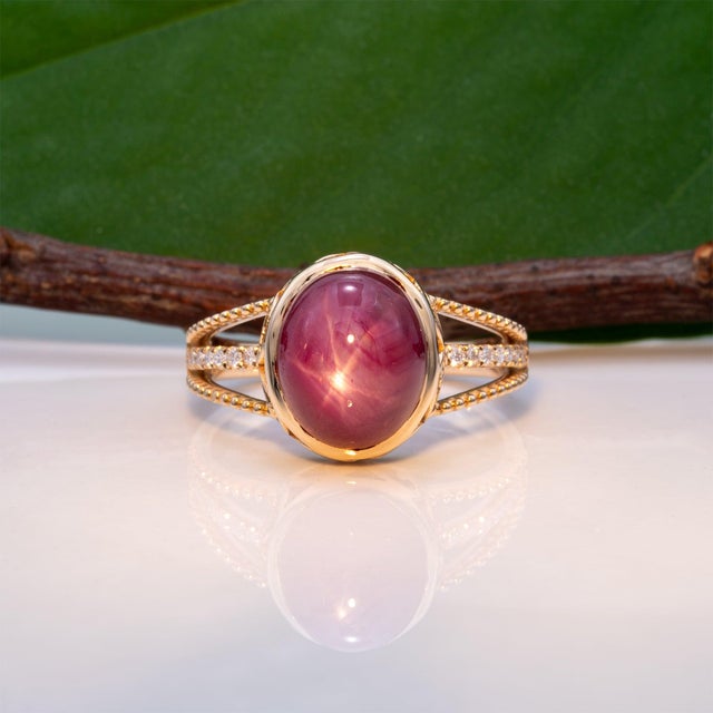 2020s 7.8Ct Star Ruby Cabochon North South Ring With Earth-Mined Diamond Accents: Solid 14k Gold, Size 6.75 For Sale - Image 5 of 9