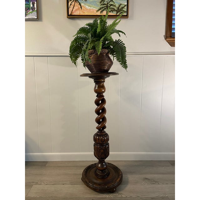 Early 1900s Hand Carved Open Barley Twist Pedestal Stand Display Table For Sale - Image 12 of 12