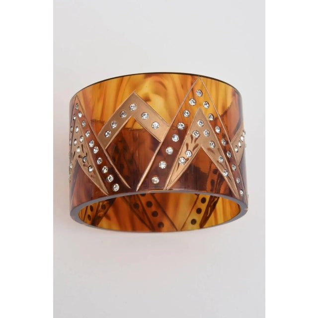 Gold French Tortoise Resin and Rhinestone Wide Cuff Bracelet 1980's For Sale - Image 8 of 9