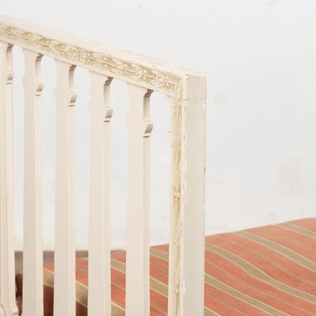 19th Century Swedish Gustavian White Backless Bench Settee For Sale - Image 4 of 12