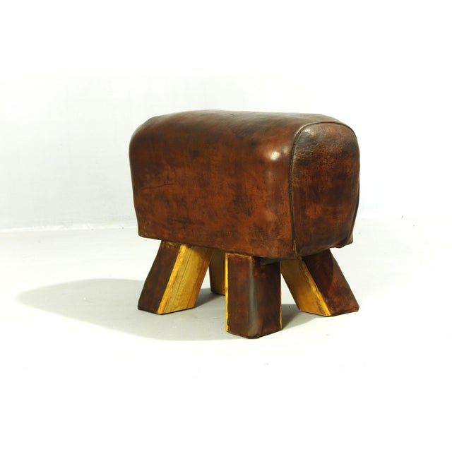 Leather gymnastics vaulting horse, shortened to seat height, leather in very good condition with a rich patina