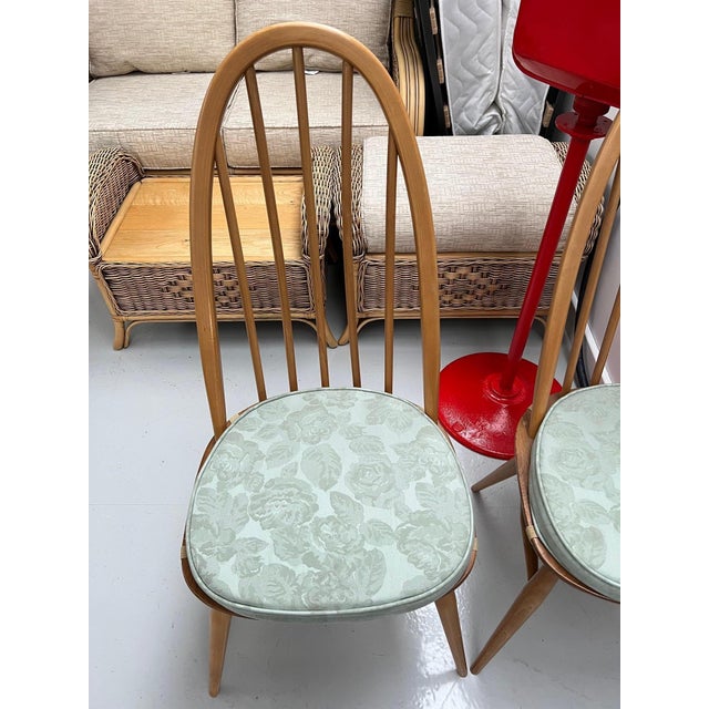 Blonde High Hoop Dining Chairs from Ercol, 1970s, Set of 4 For Sale - Image 10 of 12