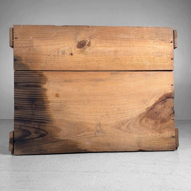 Vintage Japanese Wooden Crate with Kincho Label, 1930s For Sale - Image 11 of 12