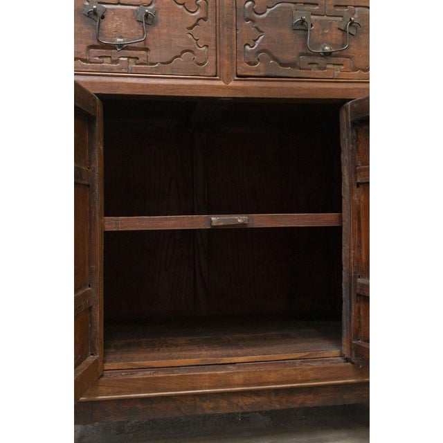 Brown Chinese Sideboard in Elm Wood, 1800s For Sale - Image 8 of 14