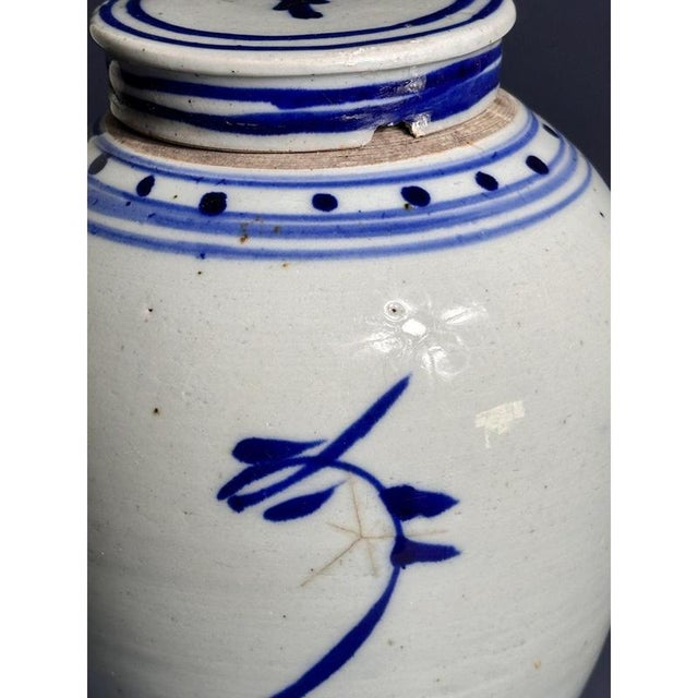 Ceramic Chinese Blue and White Ceramic Ginger Jar with Lid, Late 19th Century For Sale - Image 7 of 9