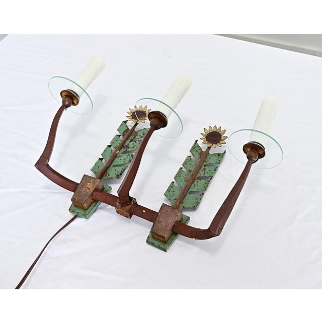 Vintage Italian Iron and Tole Sunflower Sconce For Sale In Baton Rouge - Image 6 of 9