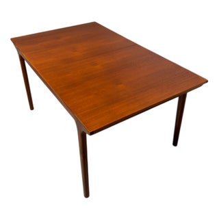 Extendable Dining Table from McIntosh For Sale